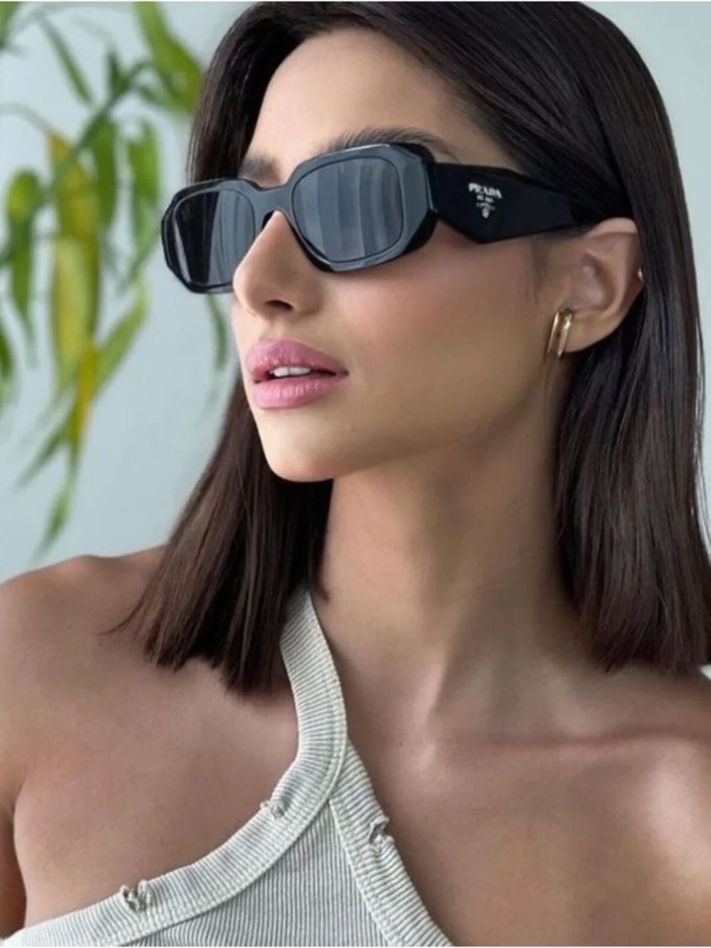Pr Black Rectangular Women's Sunglasses